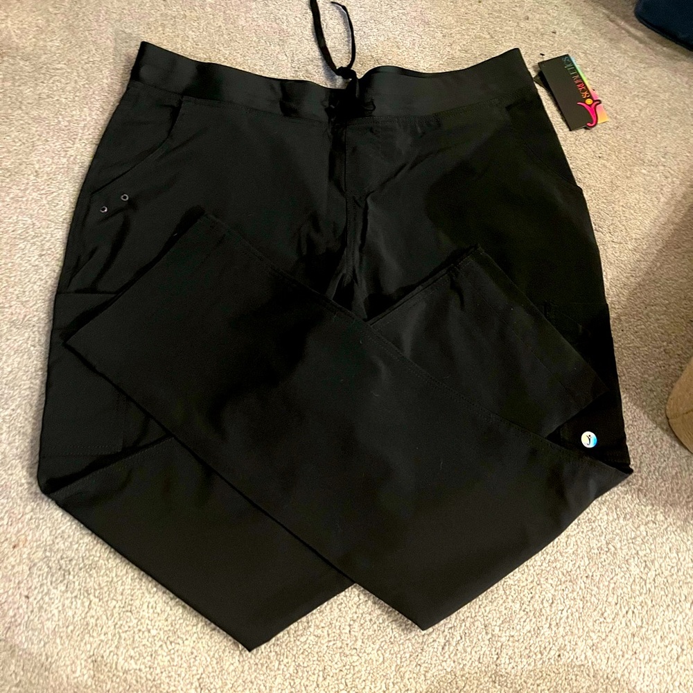 NWT Scrubletics scrub pants